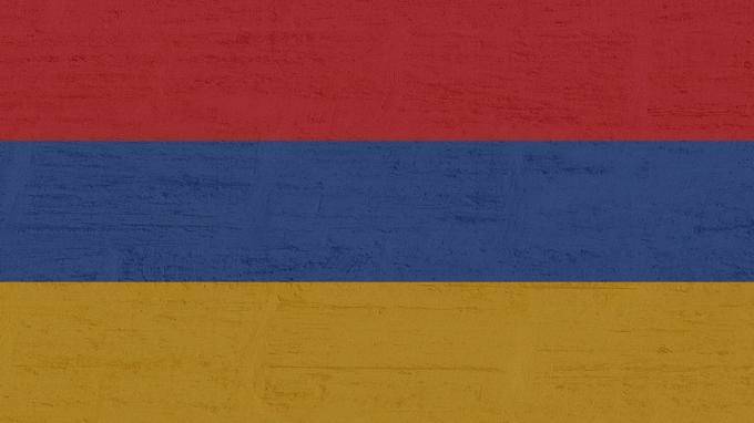Армения развернула дополнительные силы на границе с Азербайджаном