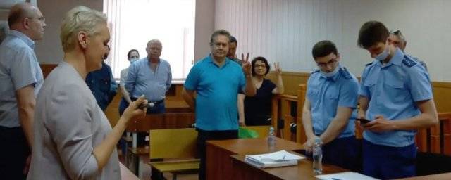 Суд в Москве назначил условный срок политологу Платошкину и оштрафовал на 700 тысяч рублей