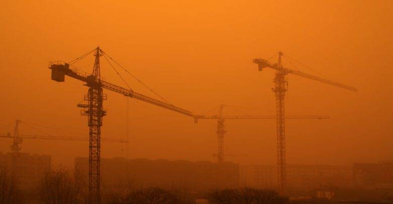 Пульмонолог предупредил об опасности пыльных бурь, которые обрушились на несколько российских регионов