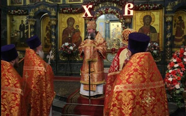 В Екатеринбурге прошёл пасхальный крестный ход