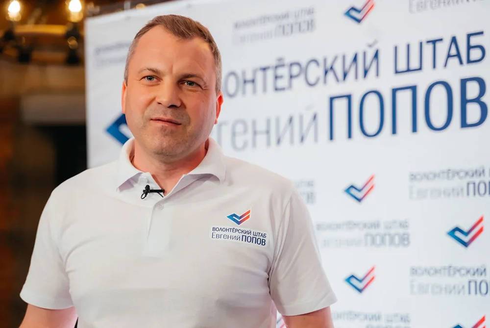 Больше 300 заявок за месяц поступило в волонтёрский штаб Евгения Попова