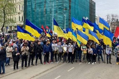 В центре Одессы проходит Марш защитников города. ФОТО, ВИДЕО