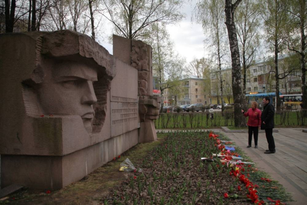 Накануне Дня Победы депутаты Рязанской Гордумы проверили состояние памятников