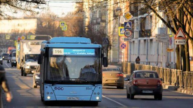 В Петербурге ужесточат карантинные меры в транспорте