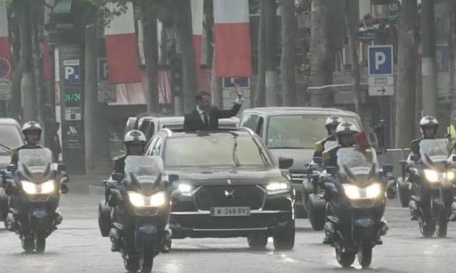 В Киеве заметили предположительный кортеж Президента Франции - СМИ