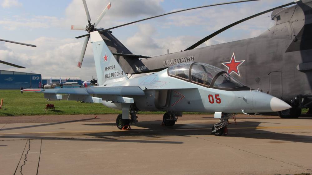 Лукашенко рассказал, что стало причиной крушения самолета Як-130 в Брестской области