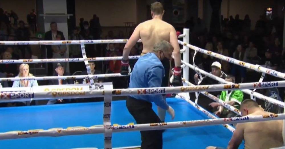 Завоевал титул чемпиона страны: украинец нокаутировал соотечественника, усадив того на канаты (видео)