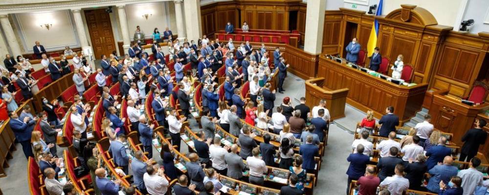 Верховная Рада приняла закон о наказании за военные преступления