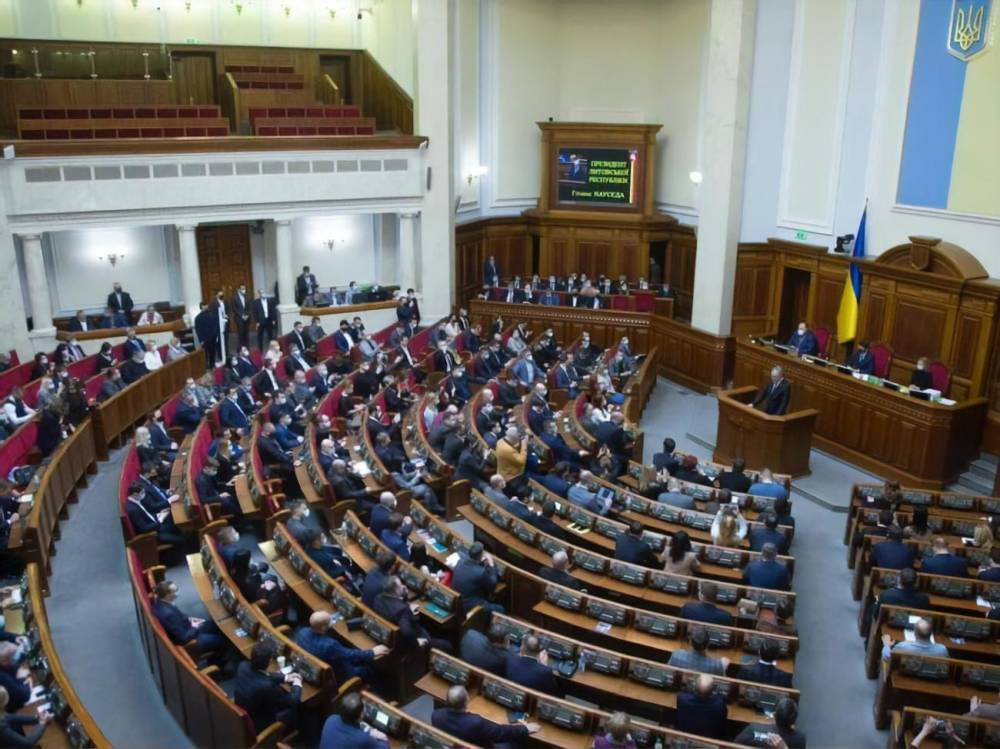 Верховная Рада приняла законопроект о наказаниях за военные преступления
