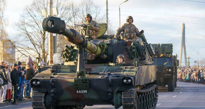 Новая артиллерия Латвии: алюминиевая броня из "третьих рук"