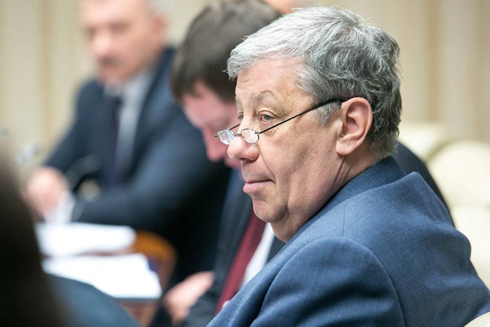 РБК: свердловский сенатор Чернецкий покинет Совет Федерации