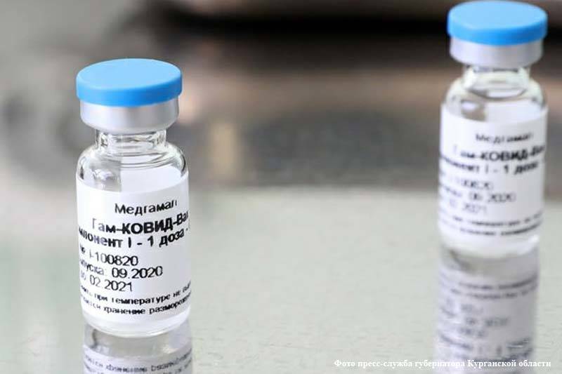 В Кургане начал работу мобильный пункт вакцинации от ковида во дворах жилых домов