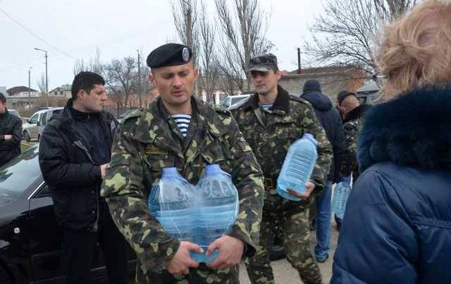 Оккупанты начали бурить скважины в Азовском море. Ищут пресную воду для Крыма