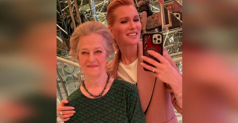 "Красавицы роскошные": Судзиловская показала фото матери и вызвала шквал комплиментов
