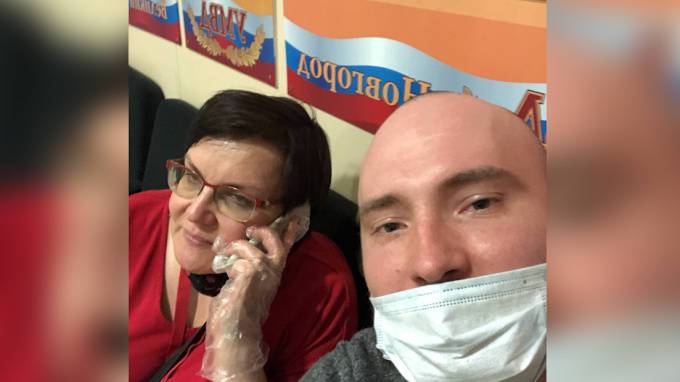 К муниципальному депутату из Петербурга пустили адвоката адвоката после съезда в Великом Новгороде