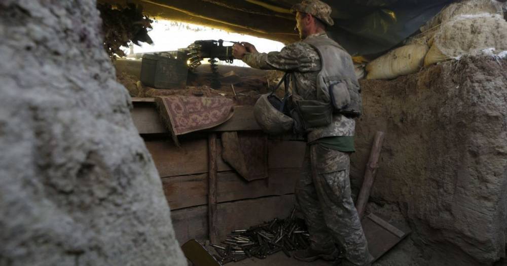На Донбассе боевики восемь раз нарушали "тишину", ранен украинский боец