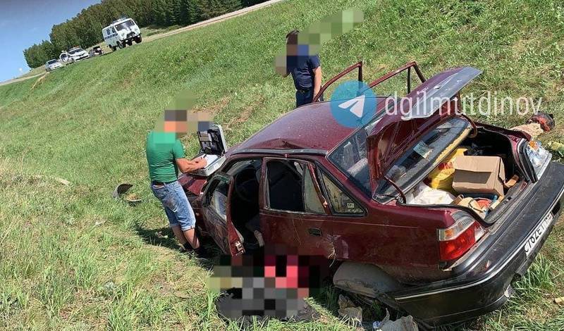 Жители Башкирии опрокинул автомобиль в кювет, есть погибшие