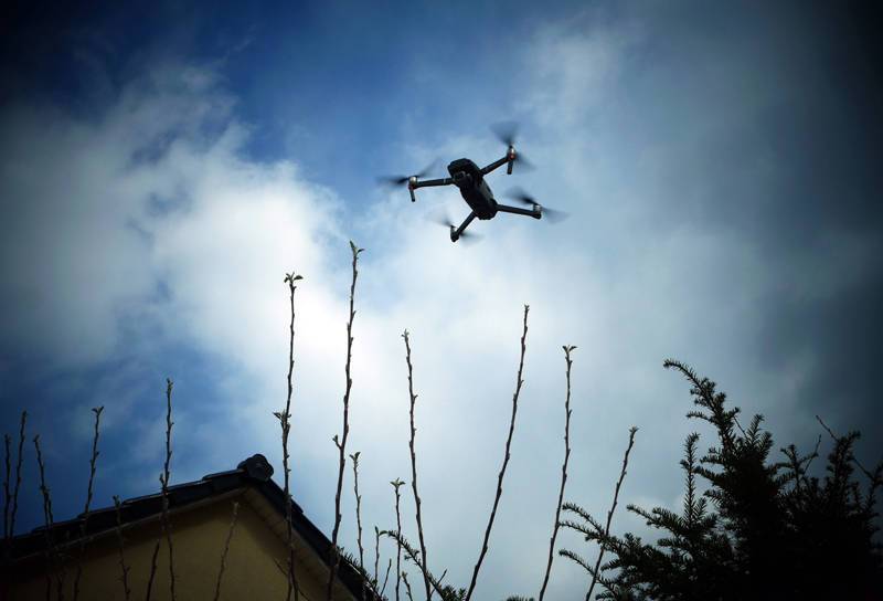 Можно ли сбивать дроны, летающие над частной территорией
