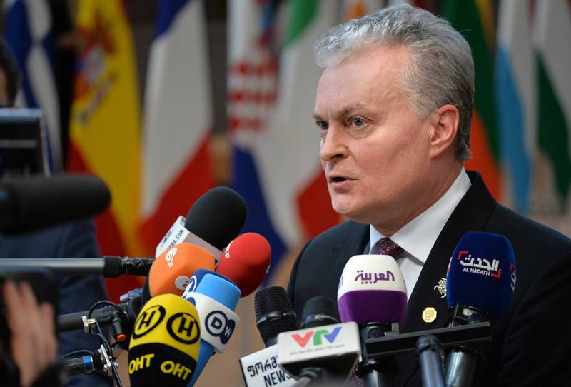 Президент Литвы обратился к НАТО и ЕС после задержания в Минске создателя канала NEXTA