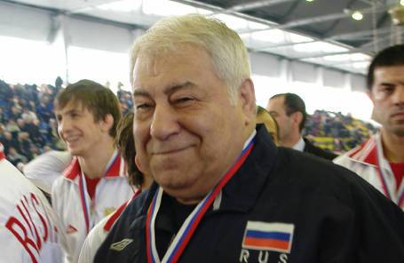 Умер легендарный тренер по борьбе Дмитрий Миндиашвили
