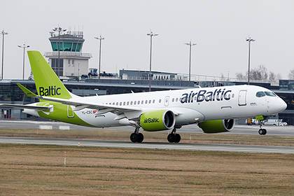 Латвийская AirBaltic прекратит полеты над Белоруссией