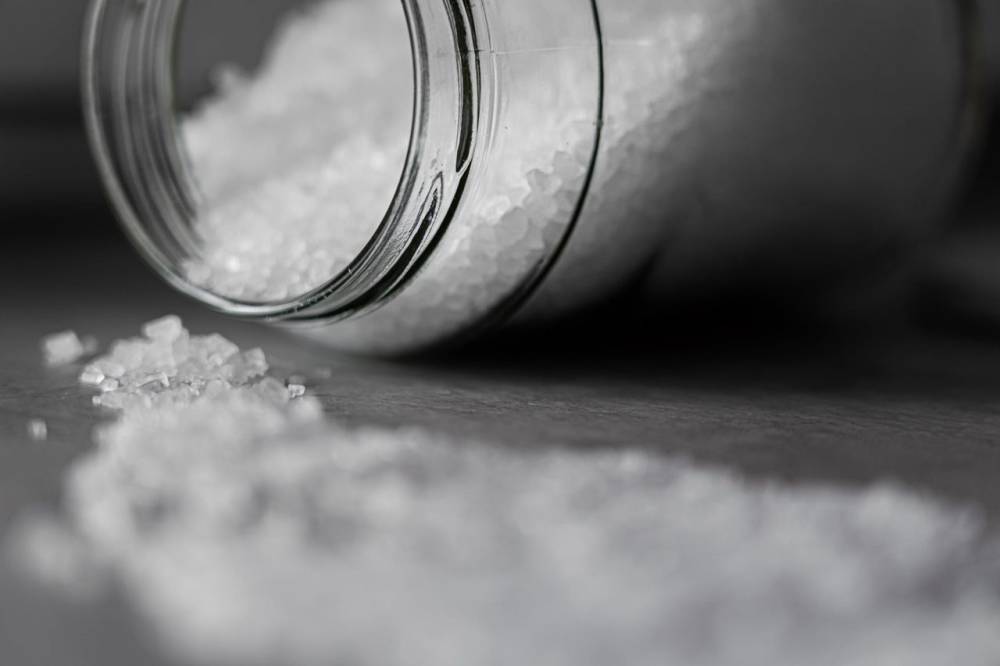 Российский диетолог заявила о риске возникновения инфаркта при отказе от соли