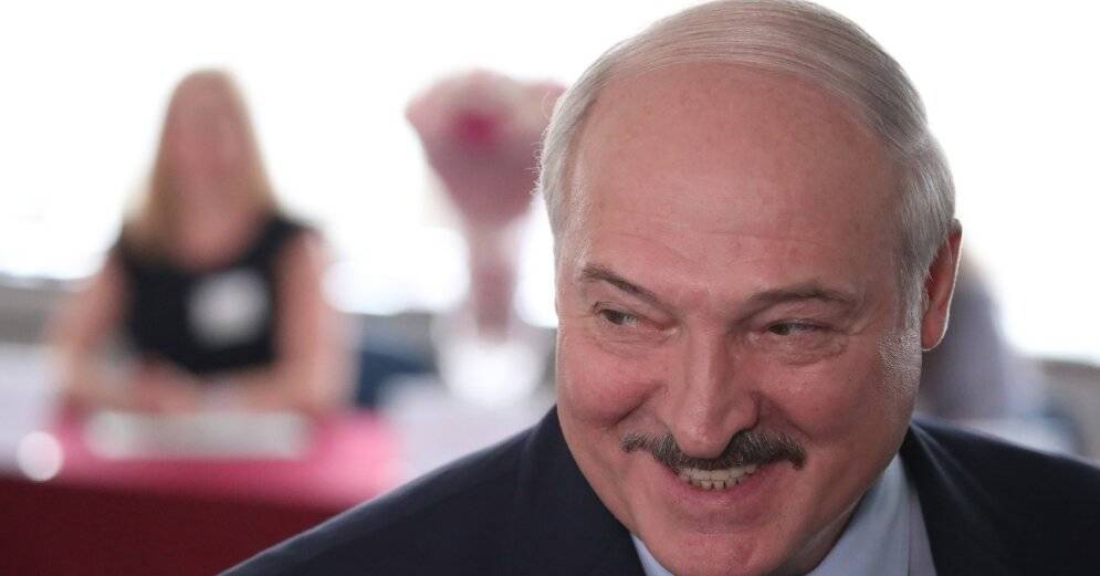 "Это еще не вечер". Лукашенко запретил журналистам работать на несогласованных акциях