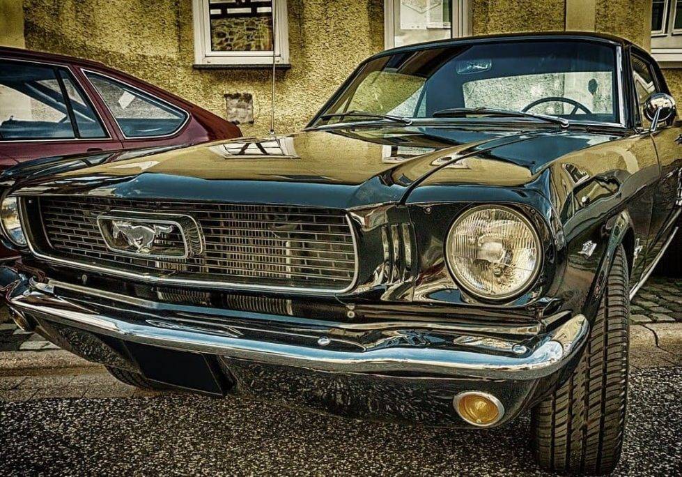Легендарный автомобиль Ford Mustang оказался неинтересен для молодых водителей и мира