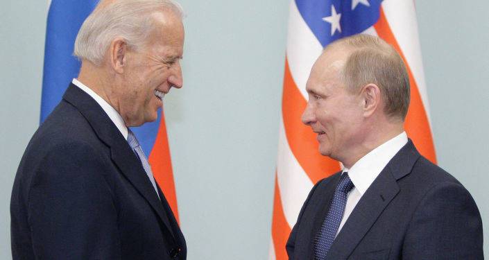 Кремль в ближайшее время сообщит о решении по встрече Путина и Байдена
