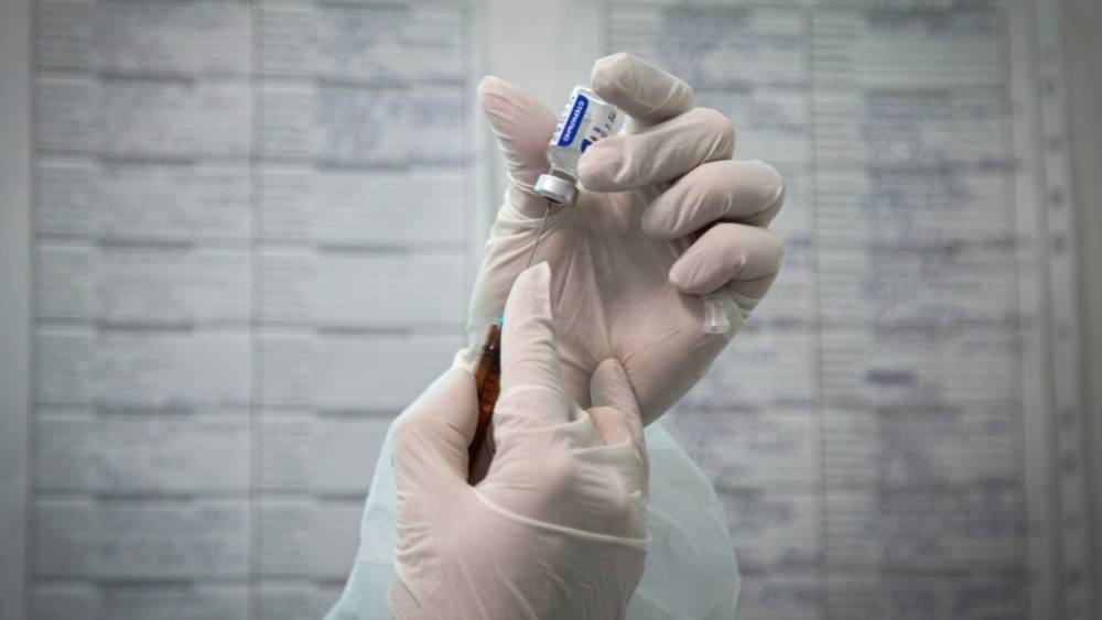 В Якутии ввели обязательную вакцинацию, назвав её "массовой"
