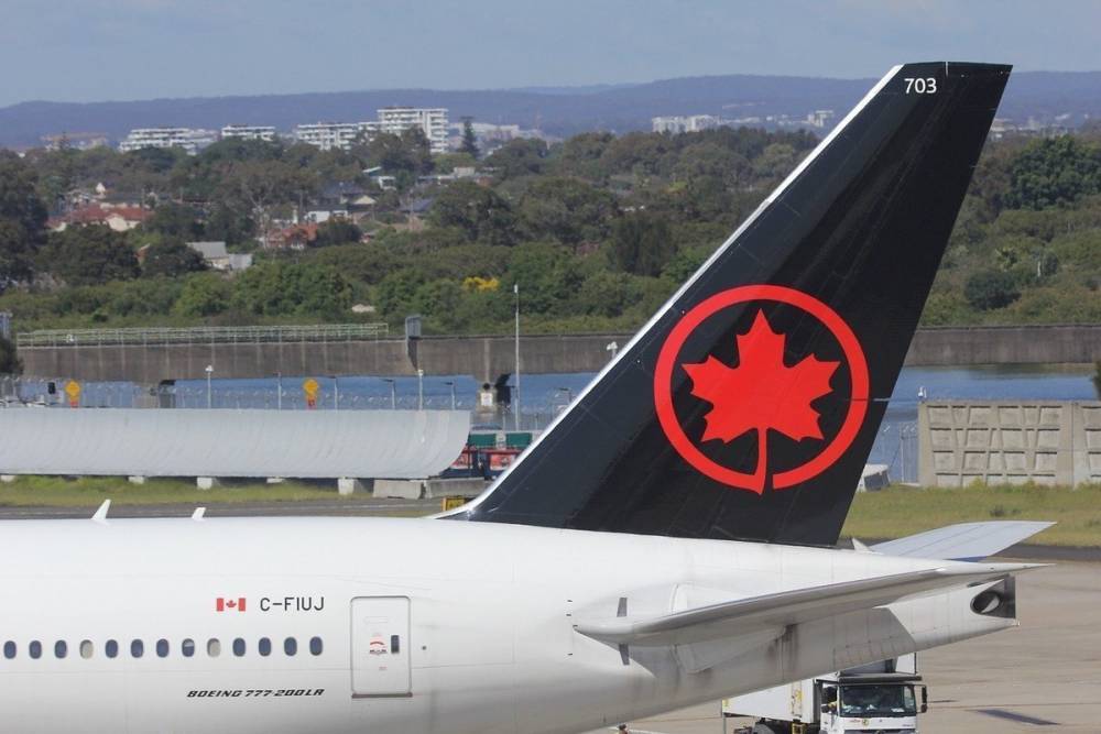 Канада рекомендовала национальным авиакомпаниям избегать полетов над Белоруссией
