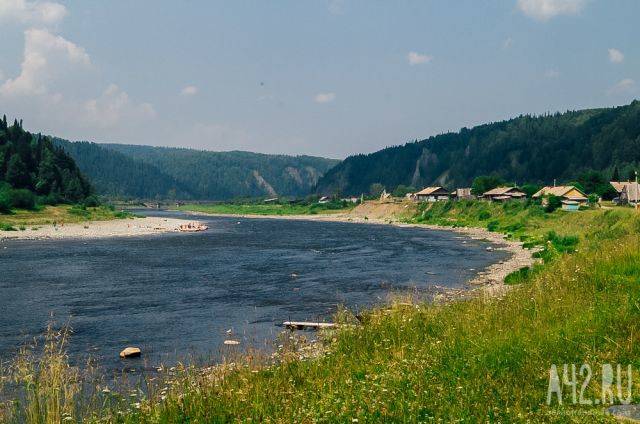 Прокуратура проверит информацию о загрязнении реки в Кузбассе золотодобытчиками