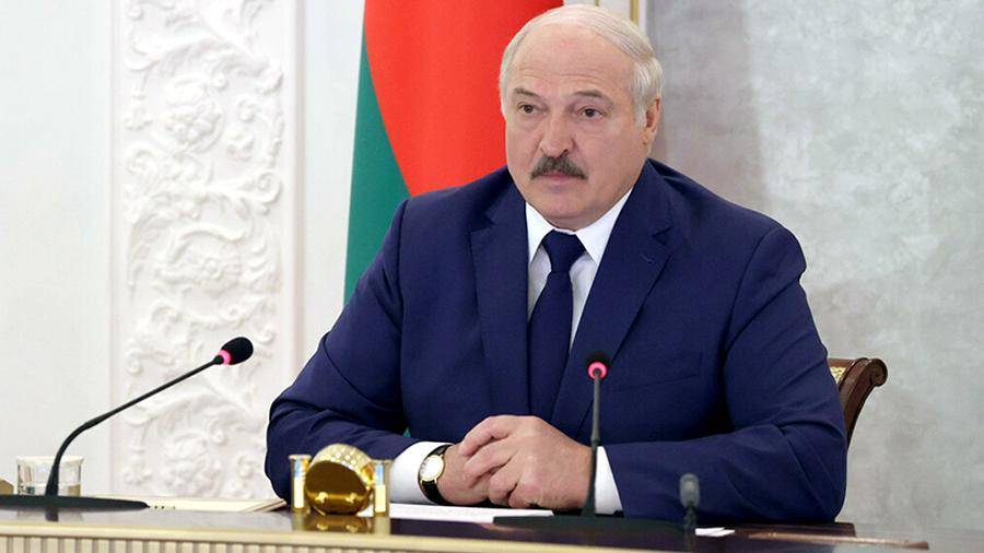 Лукашенко заявил о переходе Запада к этапу «удушения» Белоруссии