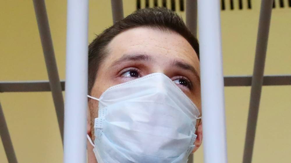 Осуждённому в РФ американцу отказали в вакцинации. Он заболел COVID-19