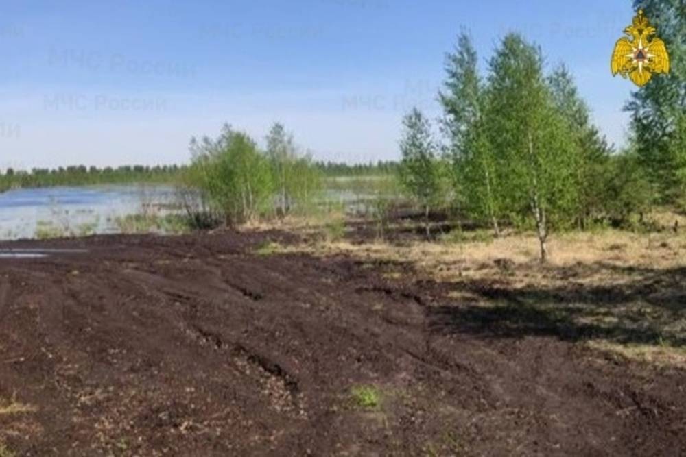 В двух районах Тверской области искали места тления торфа