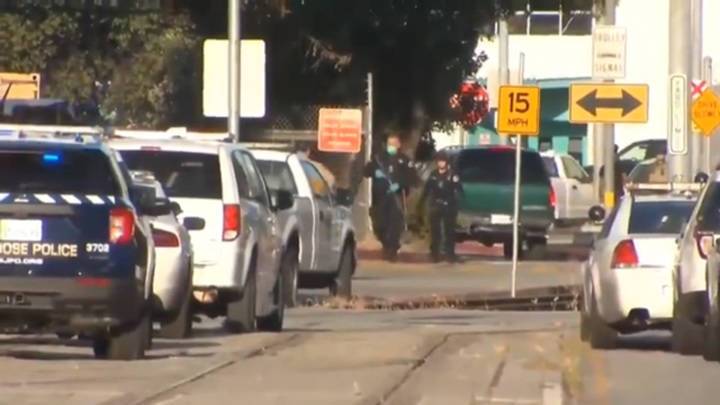 В Калифорнии восемь человек погибли в результате стрельбы на станции