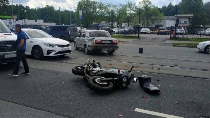 Мотоциклист пострадал в ДТП в Красногвардейском районе Петербурга