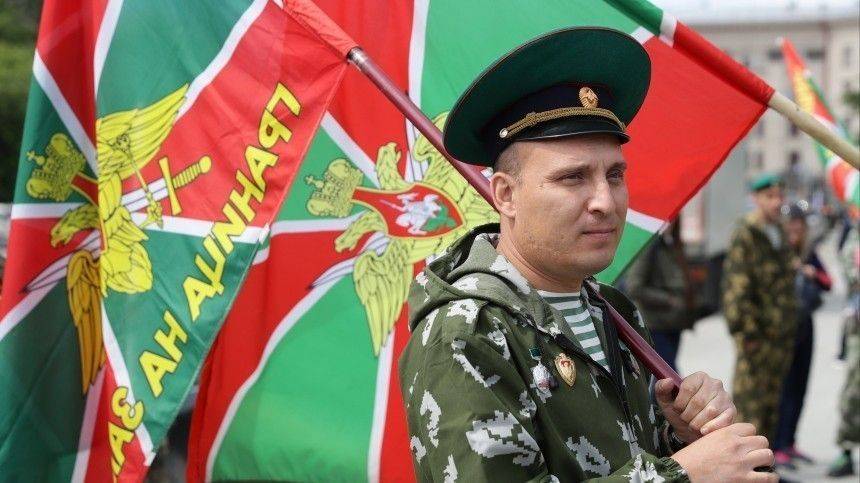 «Честно служат России»: Путин поздравил служащих и ветеранов с Днем пограничника