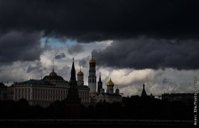 Москвичей предупредили о сильном дожде с грозой вечером в пятницу