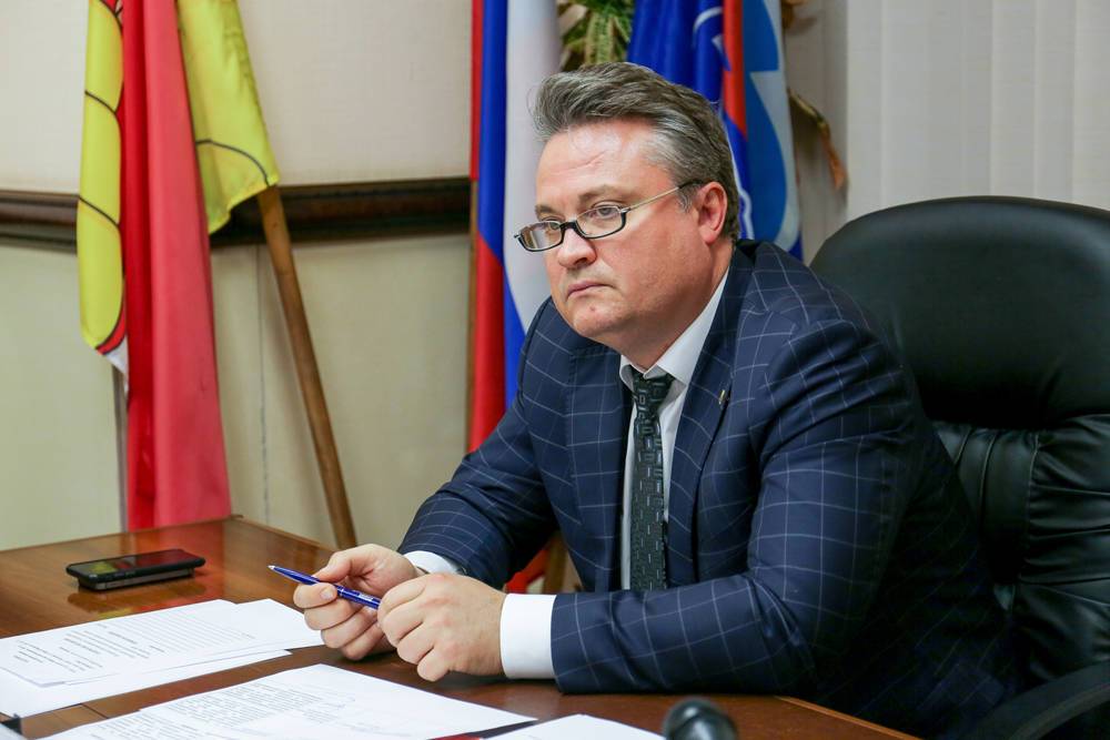 Мэр Воронежа распорядился возобновить личный прием граждан