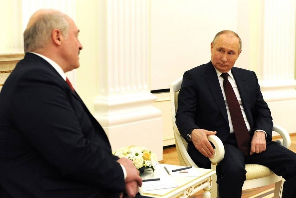 Лукашенко вылетел к Путину в Сочи