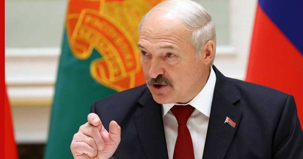 Лукашенко объяснил отказ ввести в Белоруссии карантин по COVID-19