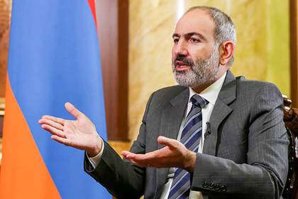 Пашинян обвинил Кочаряна в попытках передать землю Азербайджану