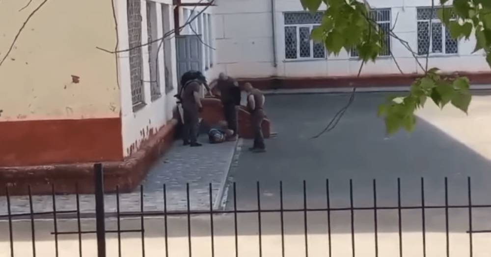В школе под Одессой устроили стрельбу при задержании "закладчика", - СМИ (видео)