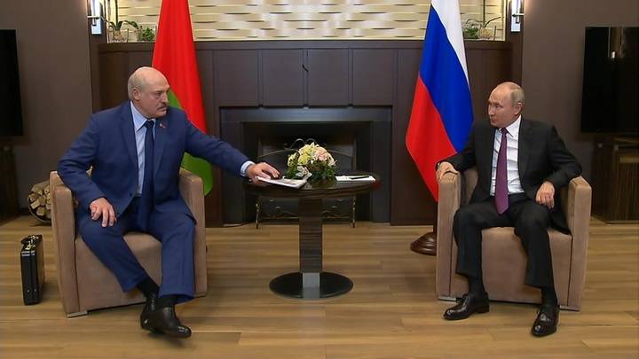 Лукашенко согласился искупаться в Сочи вместе с Путиным