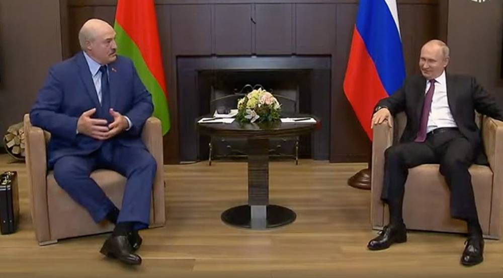 Лукашенко встретился с Путиным в Сочи и вспомнил большевиков