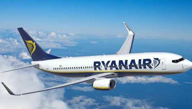 Пассажир Ryanair привел доводы, почему на борту рейса Афины-Вильнюс не было бомбы