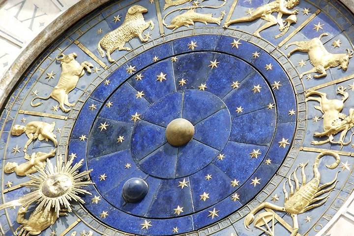Астролог рассказала, чего разным знакам ожидать от сближения Венеры и Меркурия