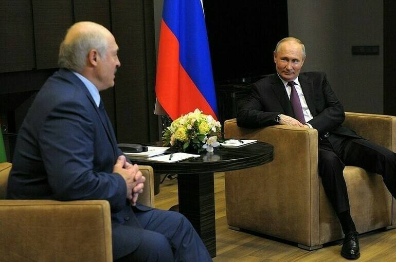 Путин и Лукашенко продолжают неформальное общение в Сочи