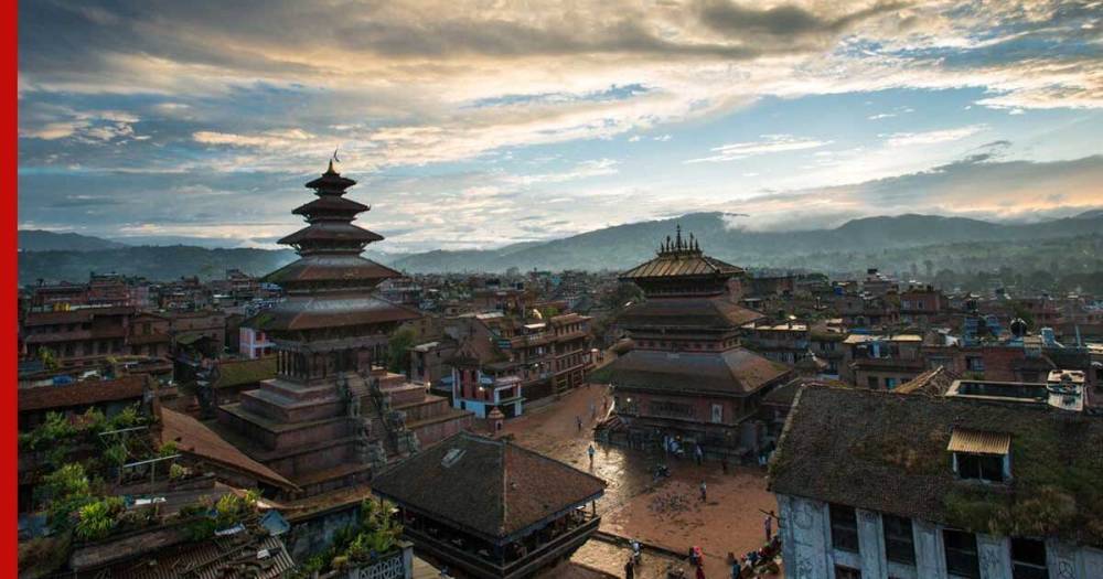 Россиян попросили оперативно покинуть Непал